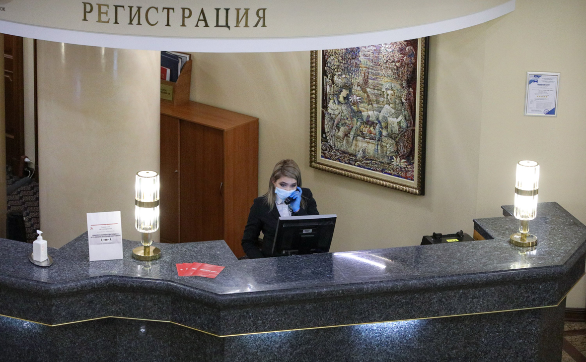 В подмосковных гостиницах перестали требовать тест на COVID-19