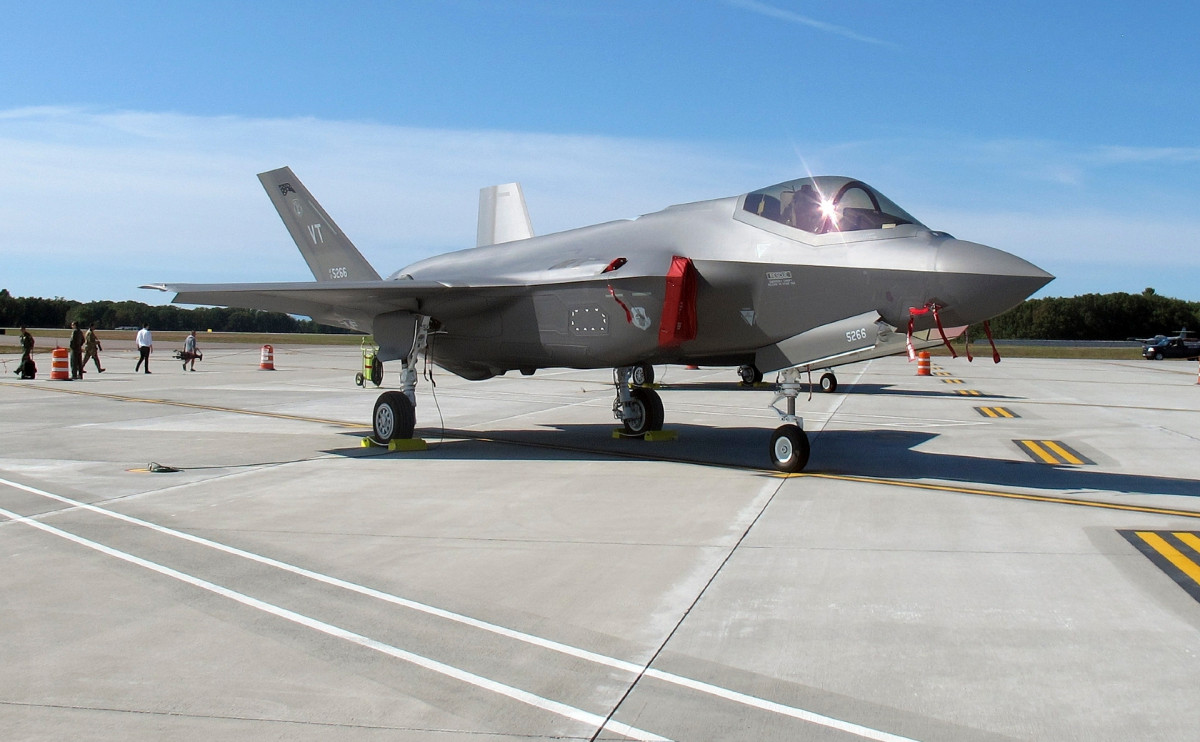 США перенесли массовое производство F-35 на неопределенный срок