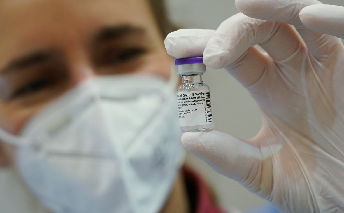 В клинике в Москве ответили на данные о доступности вакцины от Pfizer