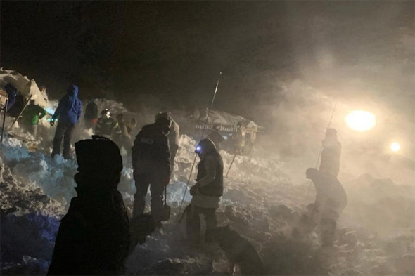 В Норильске на горнолыжный комплекс сошла лавина. Фоторепортаж