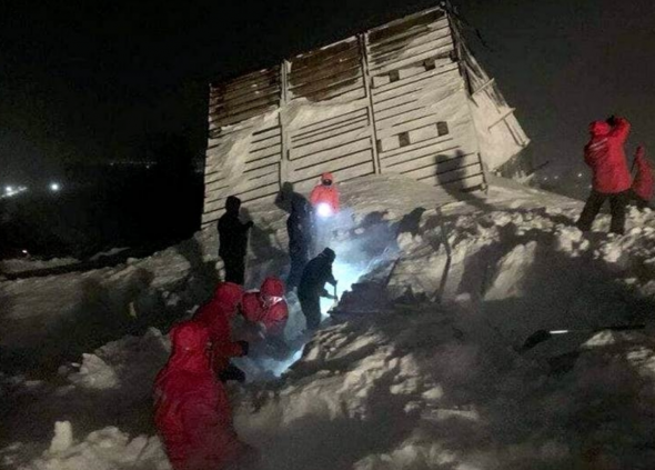 В Норильске на горнолыжный комплекс сошла лавина. Фоторепортаж