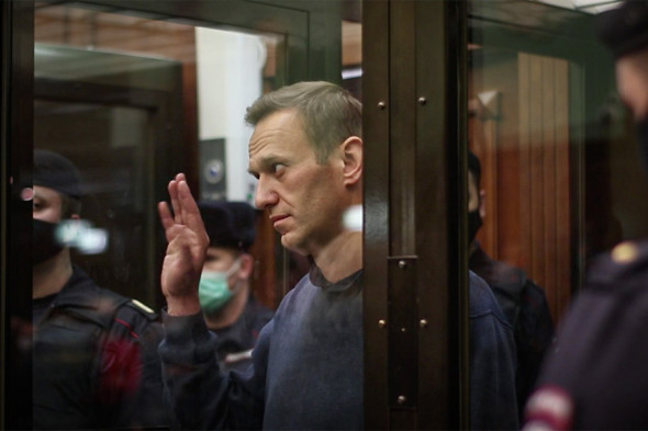 Как прошел день суда над Навальным. Фоторепортаж