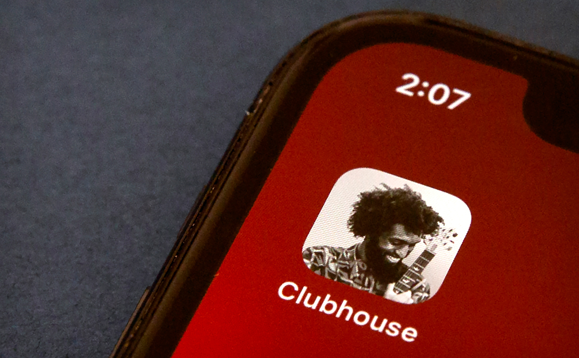 Роскомнадзор потребовал от Clubhouse разблокировать аккаунт Соловьева