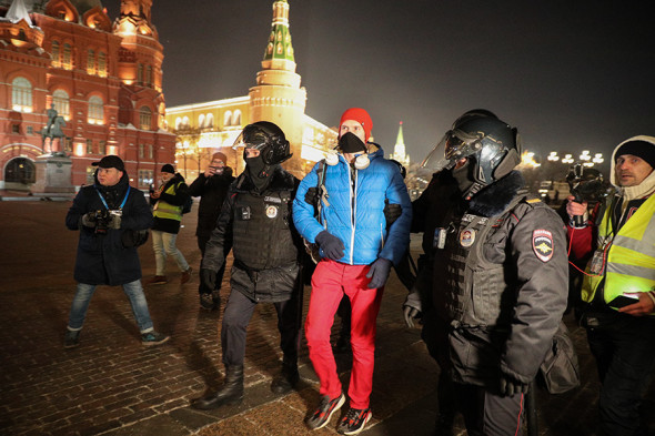 Задержания в Москве после решения суда по делу Навального. Фоторепортаж