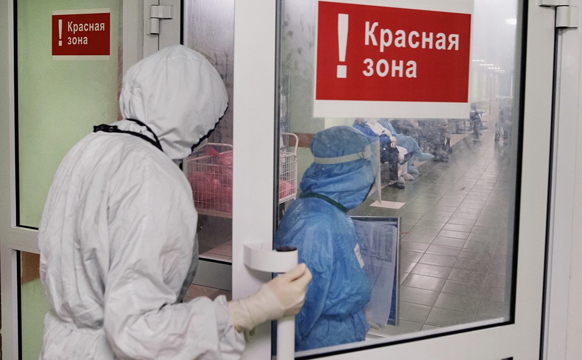 За сутки в России от коронавируса умерли 526 человек