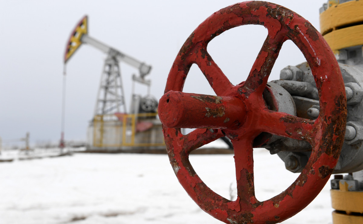 Стоимость нефти Brent превысила $63 впервые с января прошлого года