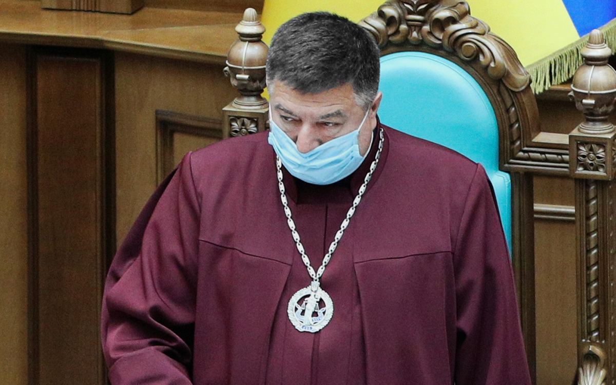 Зеленский отменил указ Януковича из-за «угрозы независимости»