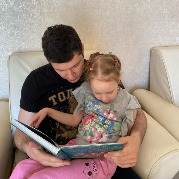 «Время орхидей»: как бизнес и политики в Instagram встречали локдаун