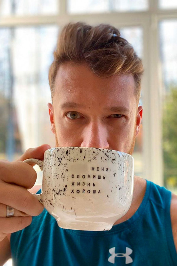 «Время орхидей»: как бизнес и политики в Instagram встречали локдаун