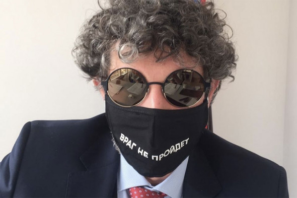 «Время орхидей»: как бизнес и политики в Instagram встречали локдаун