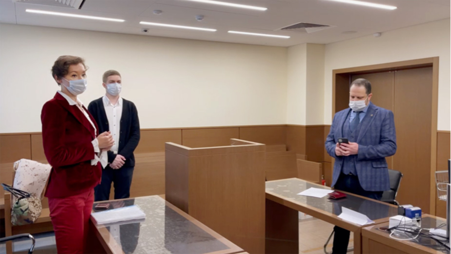 Суд отменил развод Алибасова и Федосеевой-Шукшиной