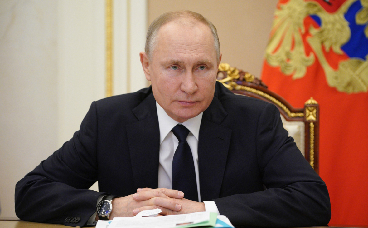 Путин пока не привился вторым компонентом вакцины от COVID-19