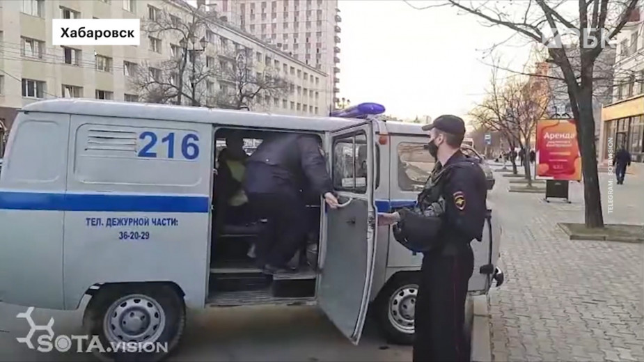 На акциях в поддержку Навального в регионах задержали около 300 человек