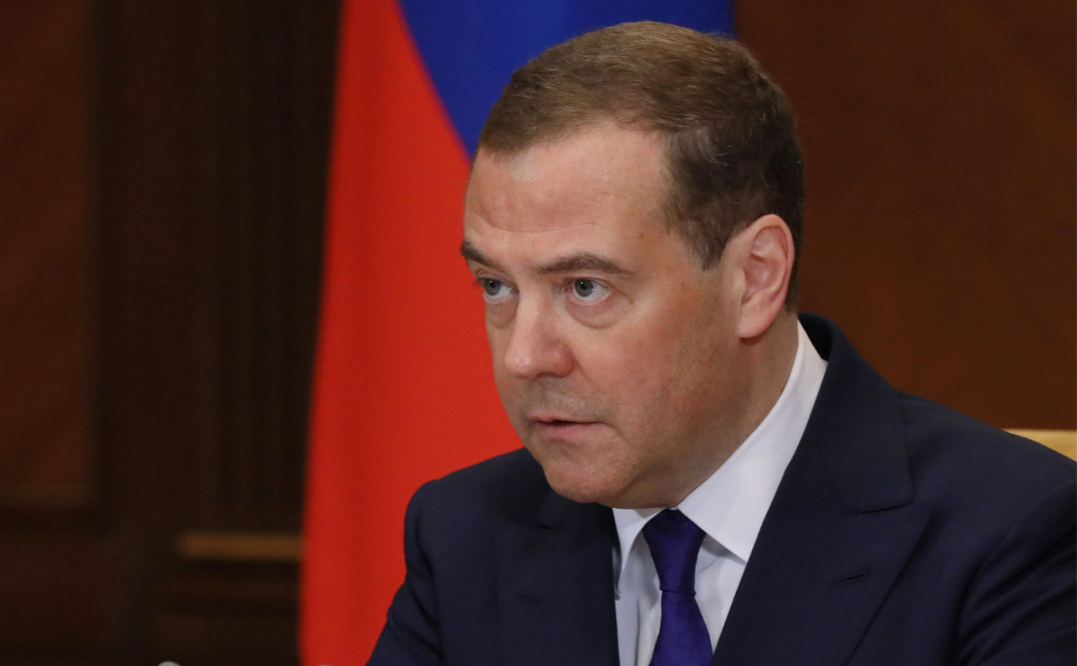 Медведев заявил о возвращении эпохи холодной войны между Россией и США