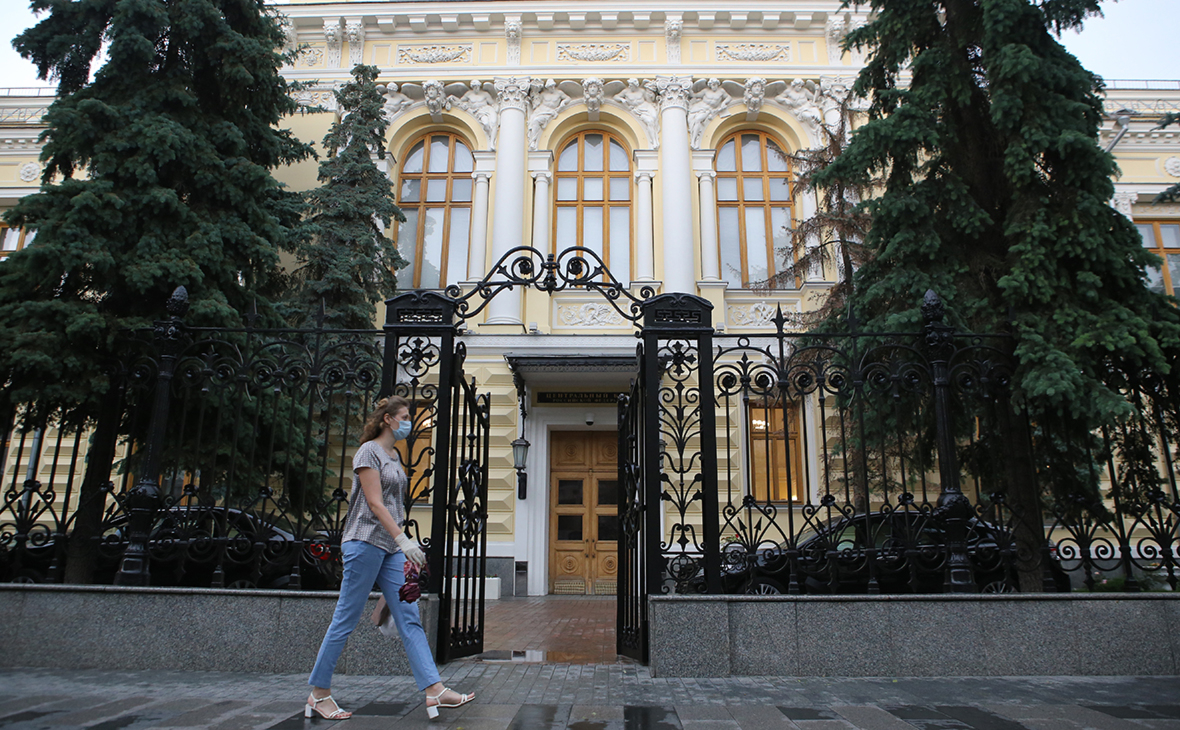 ЦБ увидел угрозу при идентификации банковских клиентов по видео