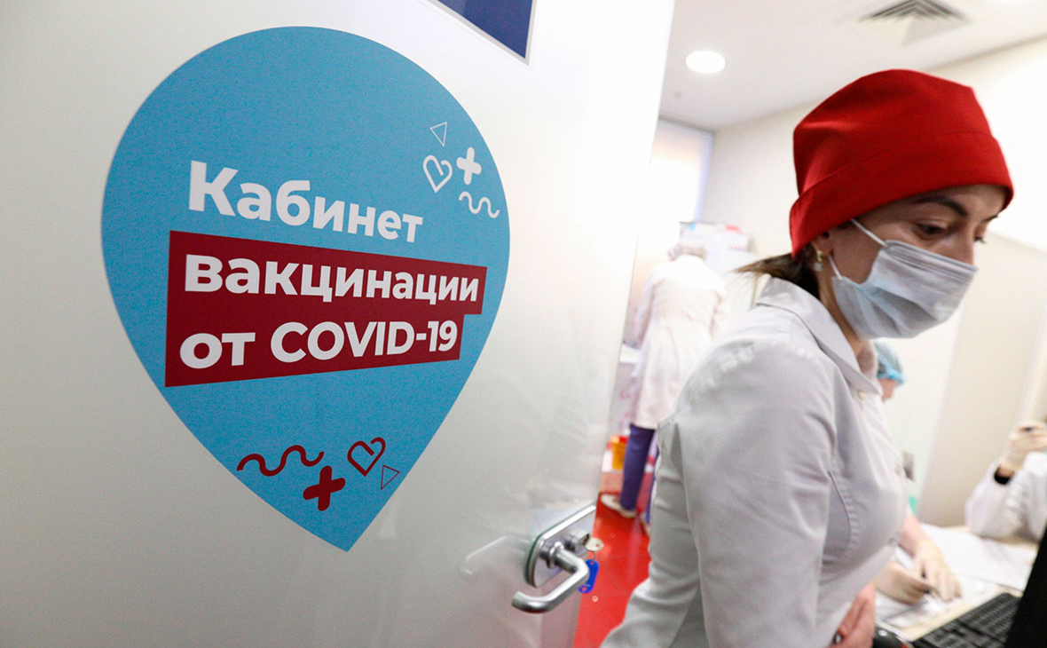 Эпидемиолог заявил о сезонности вакцинации от COVID-19