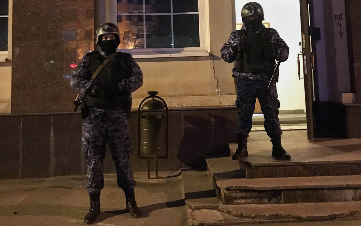Полиция прервала спектакль о протестах в Белоруссии в «Театре.doc»