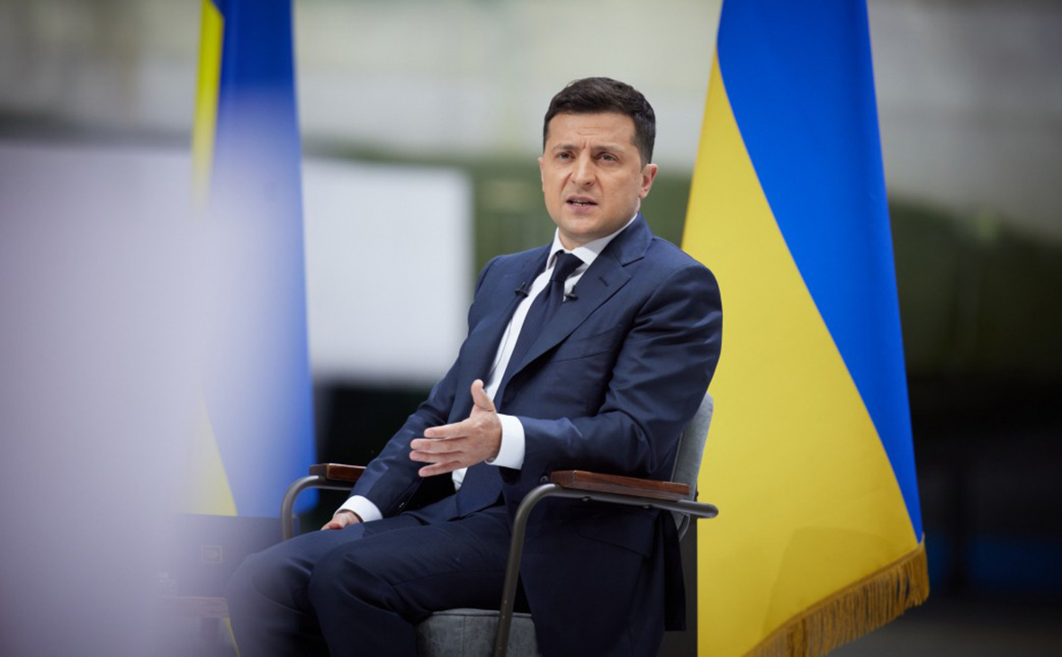 Зеленский предложил обязать чиновников декларировать обмен от $4 тыс.