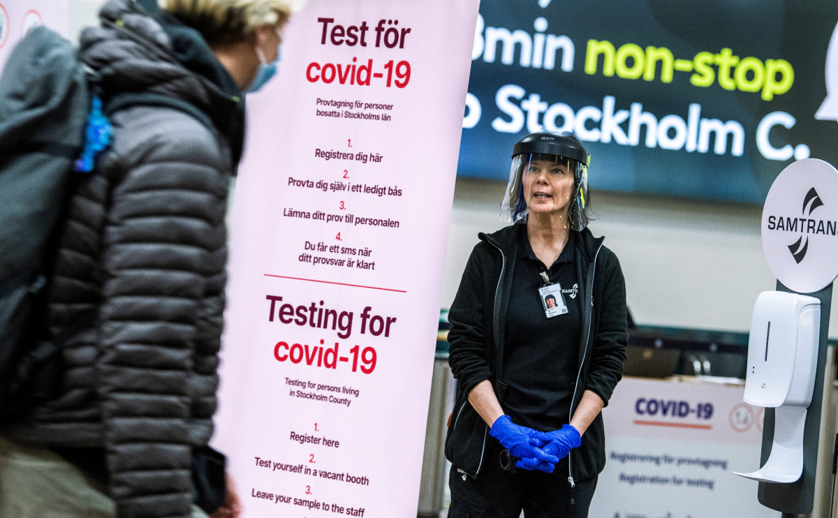 Швеция последней из скандинавских стран решила смягчить карантин