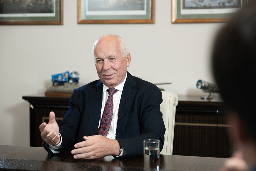 Сергей Чемезов — РБК: «Совсем жесткие санкции — это, по сути, война»
