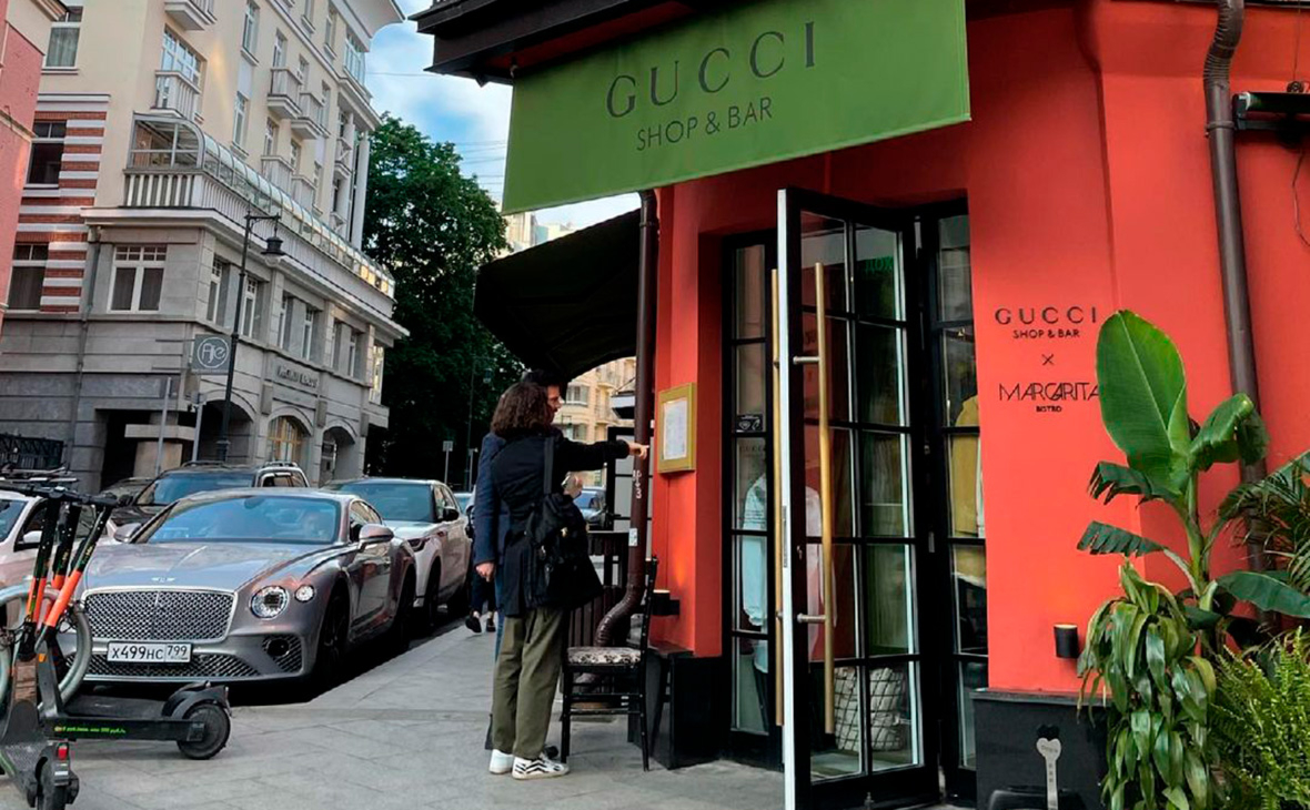 Кафе Gucci в Москве пригрозили закрыть на 90 суток за нарушения по COVID