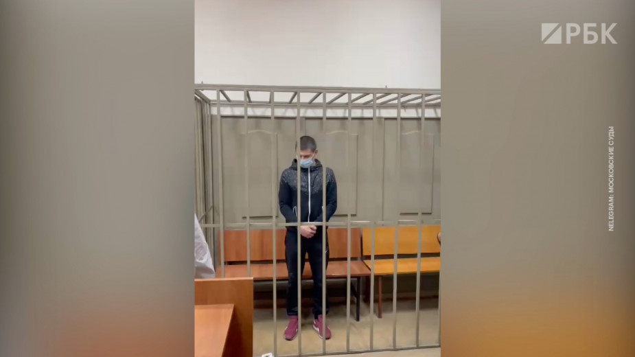 Суд арестовал обвиняемых в краже у сидевшего рядом с Путиным ветерана