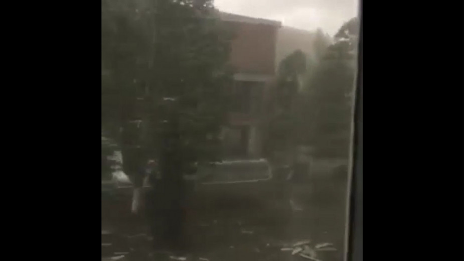 В Туве прошел сильный ураган. Видео