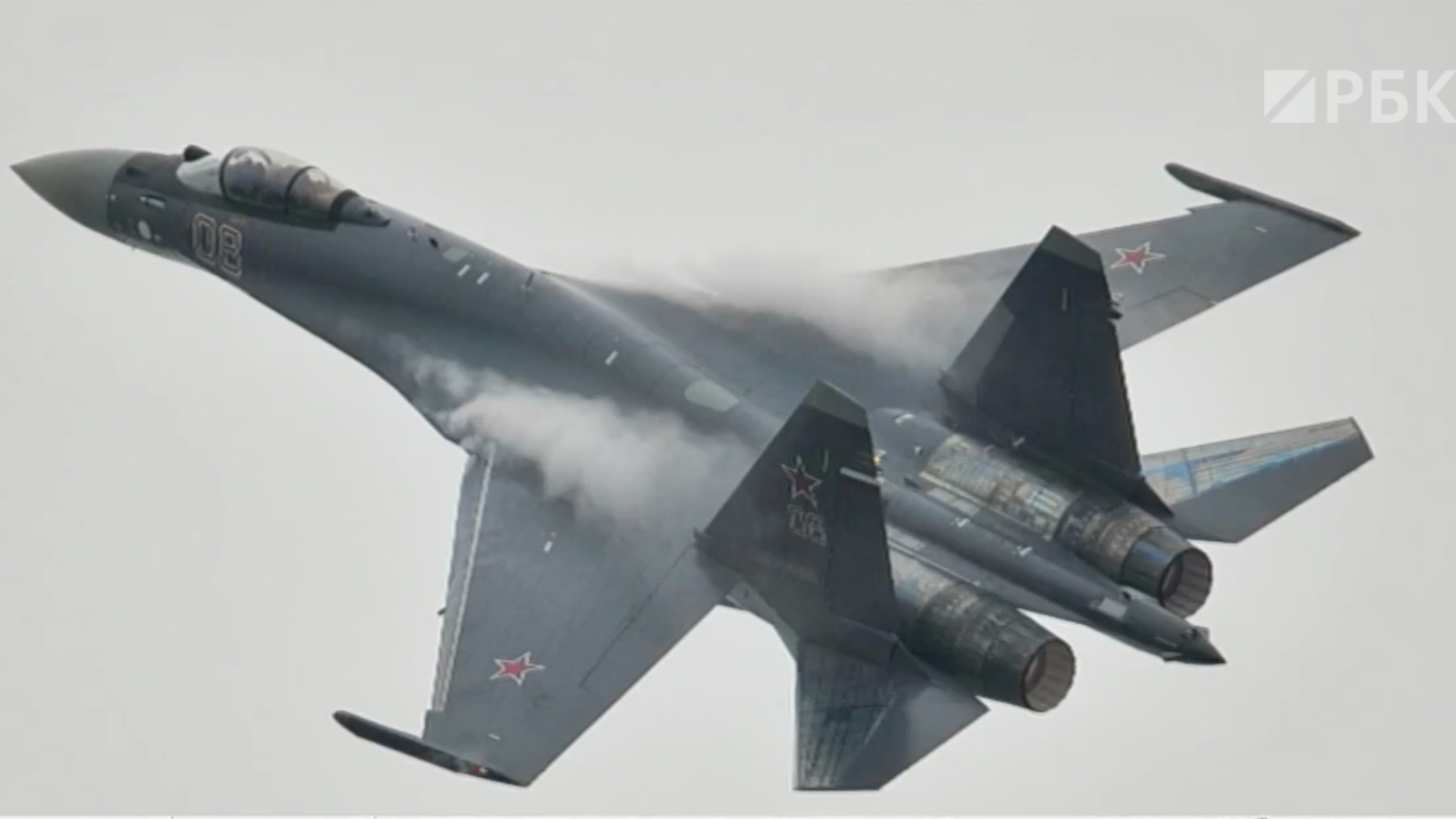 Истребитель Су-35 упал в Охотское море