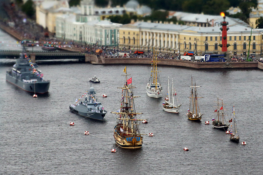 Как в России отпраздновали День ВМФ. Фоторепортаж