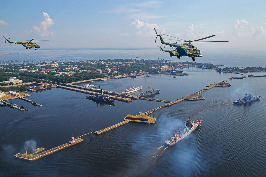 Как в России отпраздновали День ВМФ. Фоторепортаж