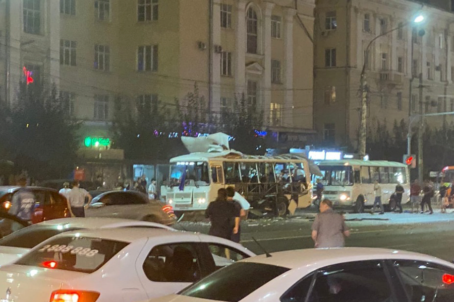 В Воронеже 12 человек пострадали при взрыве в автобусе
