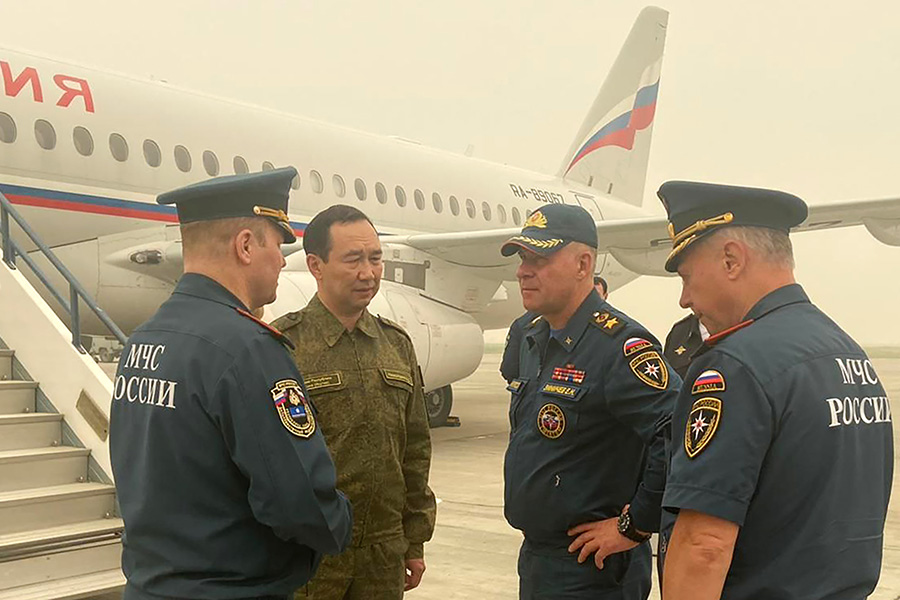 Чем запомнился глава МЧС Евгений Зиничев