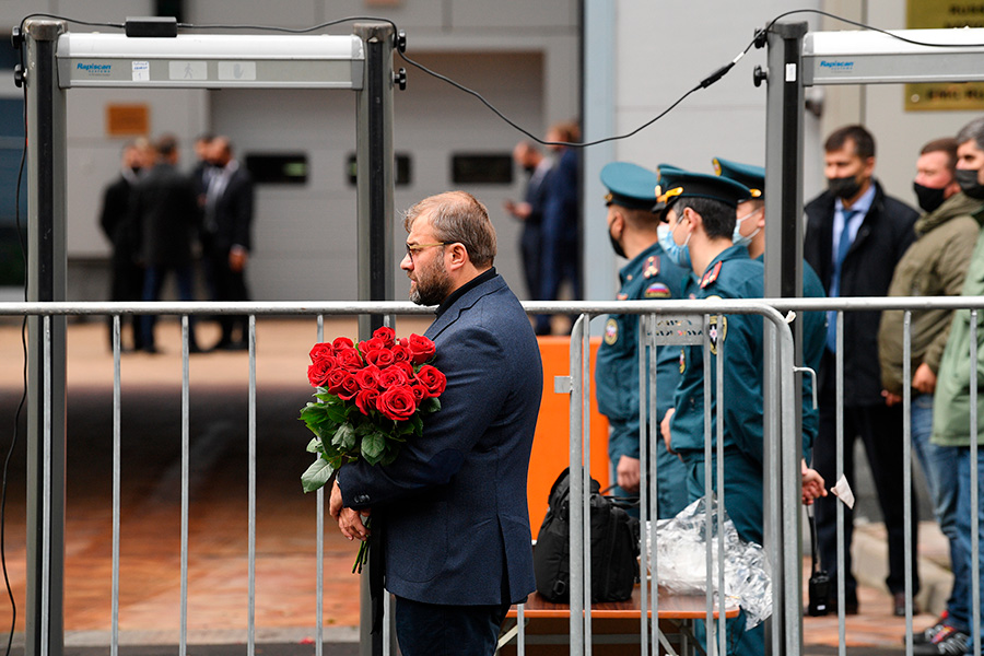 В Москве простились с главой МЧС Евгением Зиничевым. Фоторепортаж