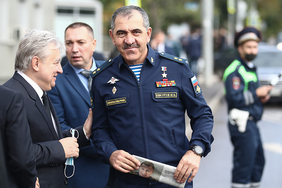 В Москве простились с главой МЧС Евгением Зиничевым. Фоторепортаж
