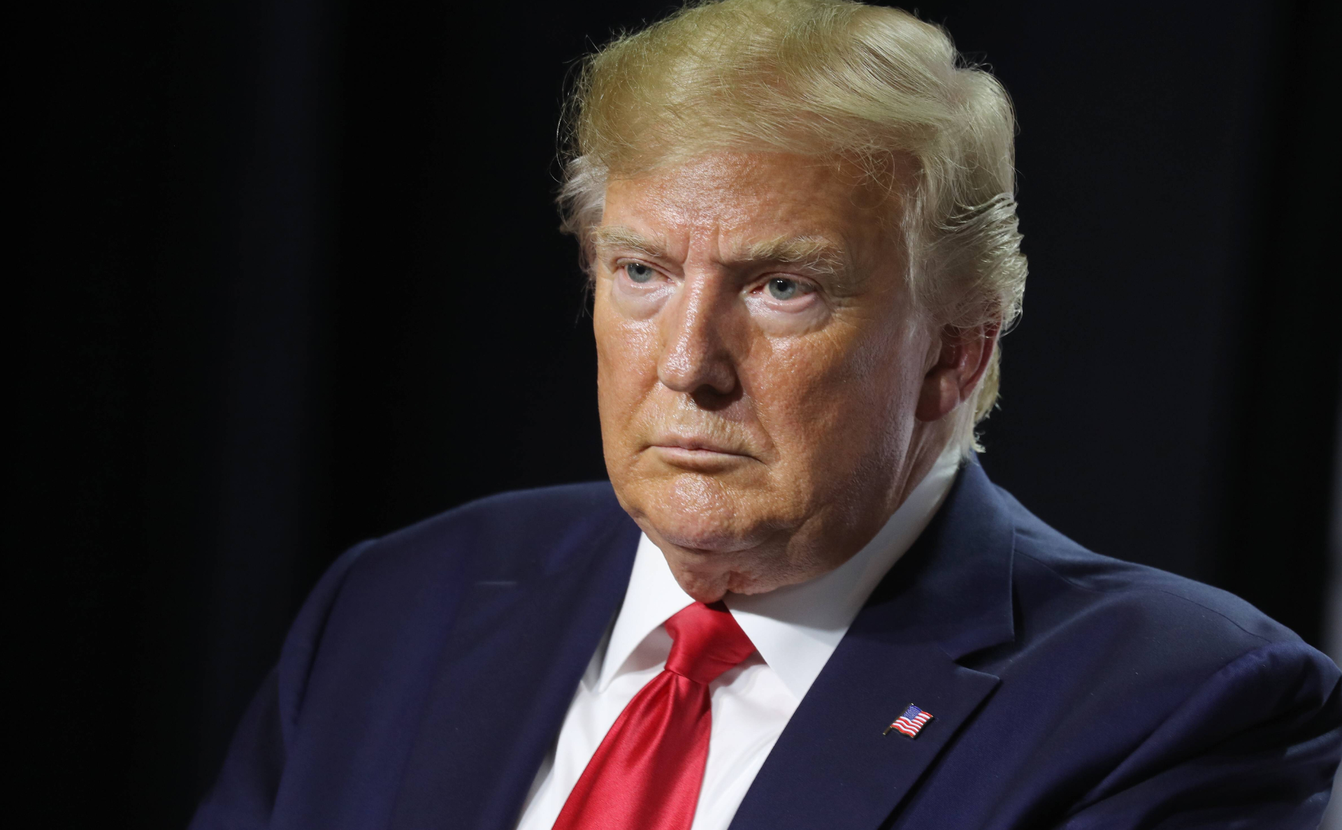 Трамп обвинил Байдена во «вторжении» мигрантов