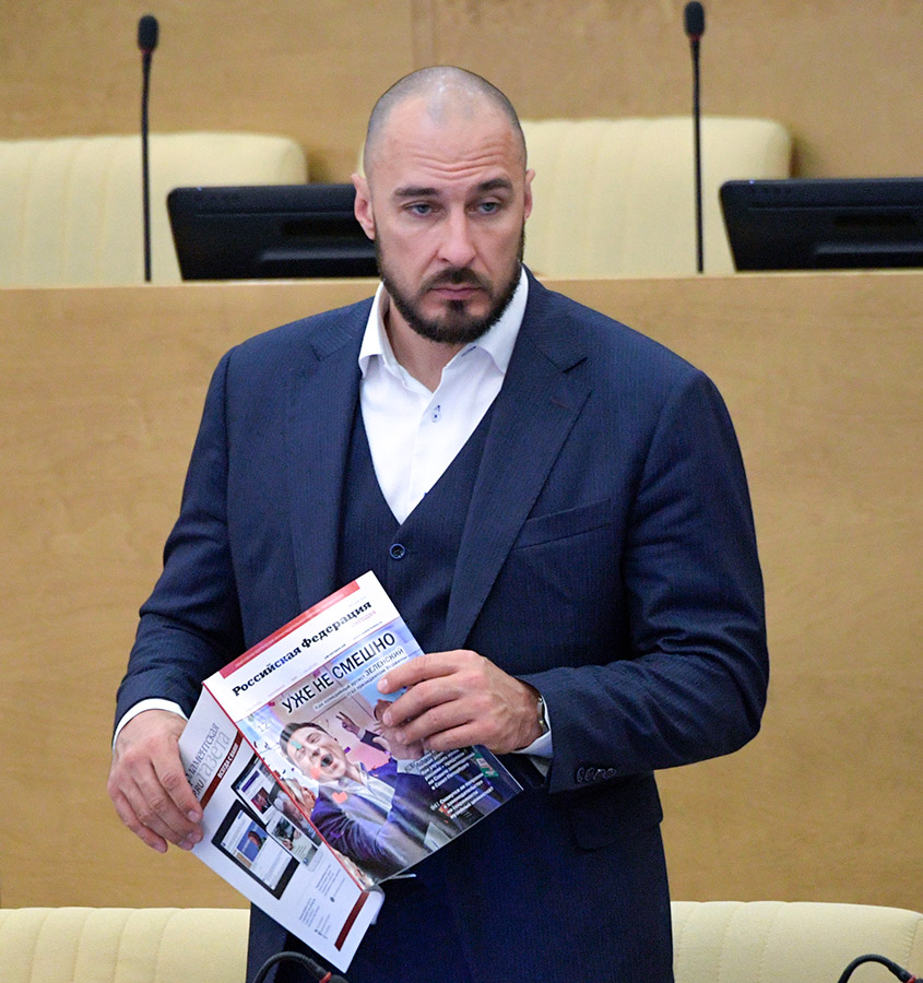 Без Пушкиной и Онищенко: кто из известных депутатов не попал в новую Думу