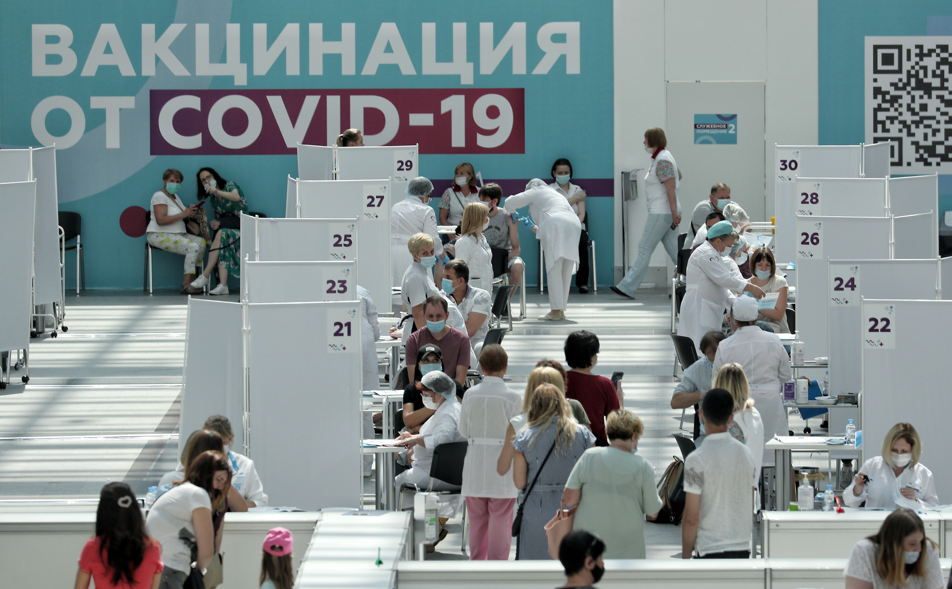 Чумаков спросил у не желающих привиться о вложенных в науку миллиардах