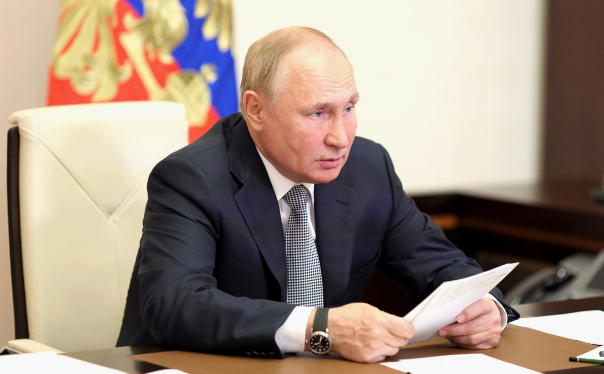 В Кремле сообщили о режиме работы Путина во время нерабочих дней