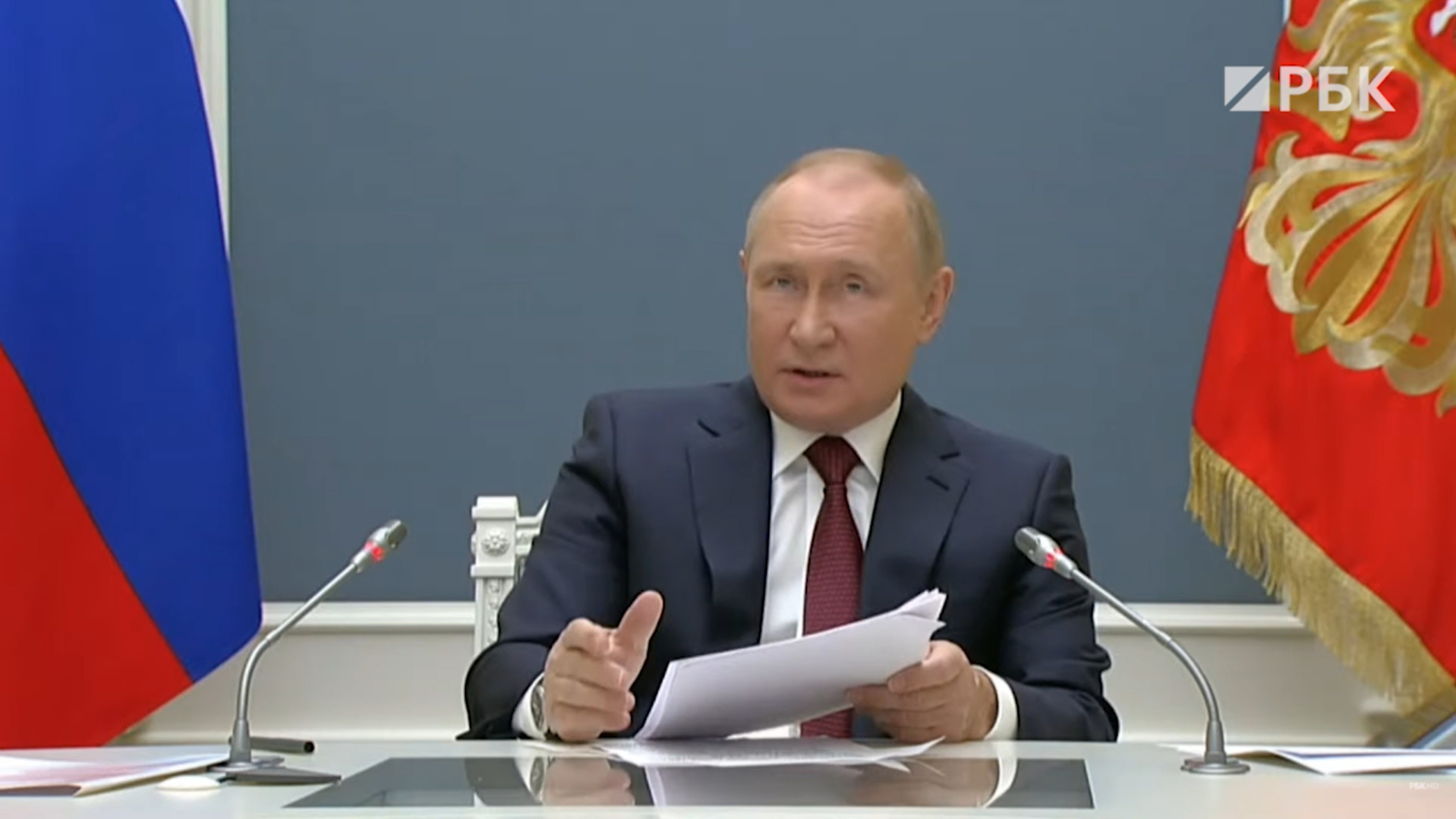 Путин поручил за неделю подготовить план по борьбе с «омикроном»