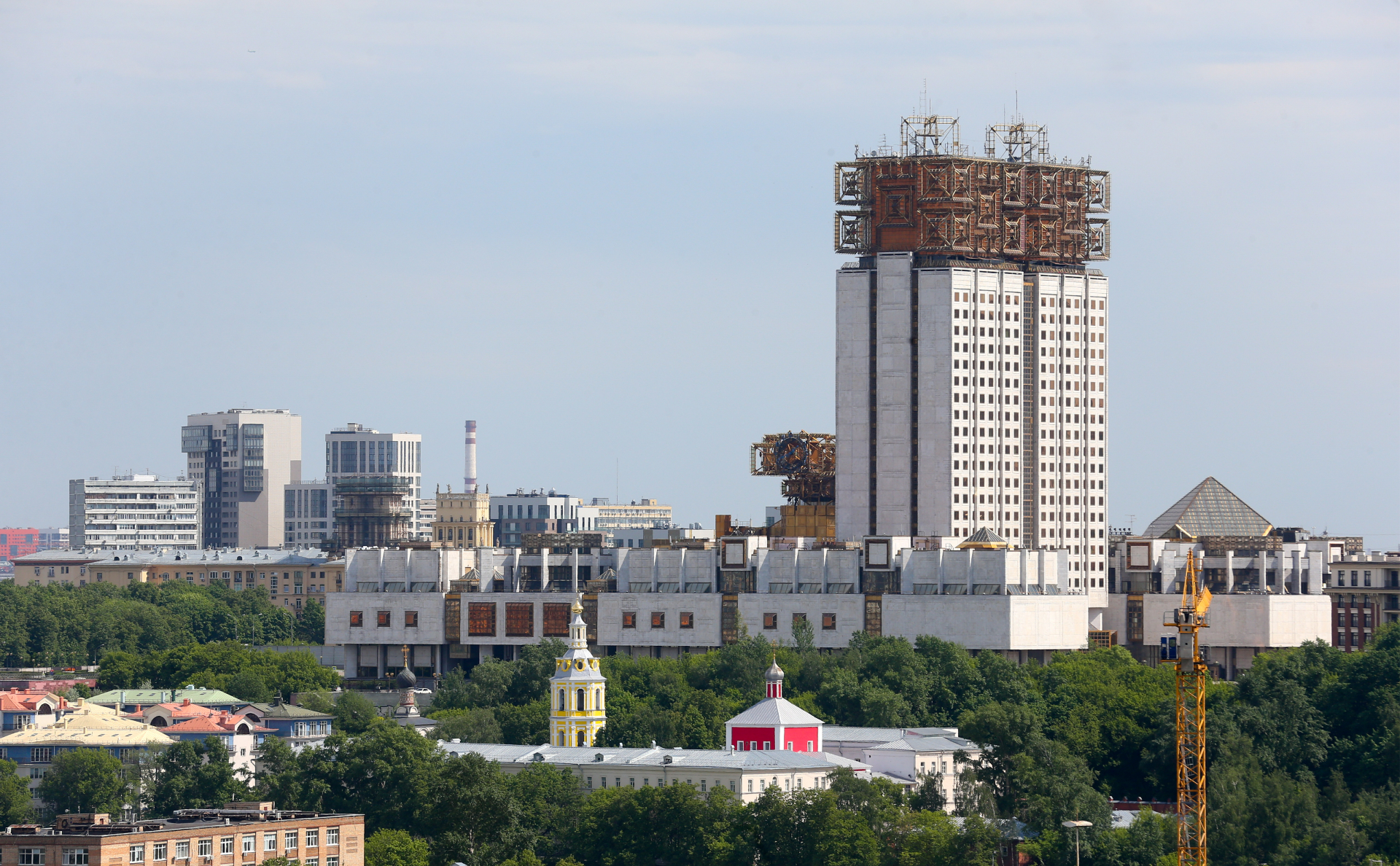 Институт РАН потратил 742 тыс. руб. на изучение ада и зла