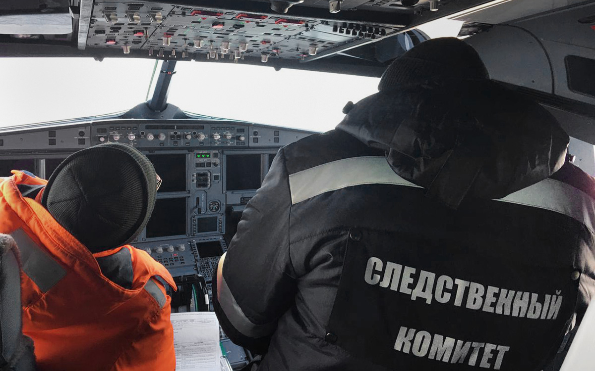 СК завел дело после экстренной посадки самолета S7 в Иркутске