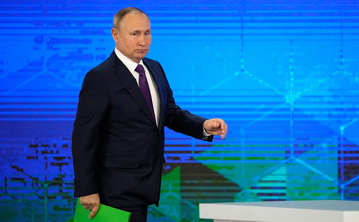Путин назвал недостаточным уровень коллективного иммунитета в России