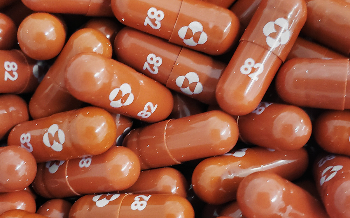 В США одобрили лекарство против COVID-19 от компании Merck