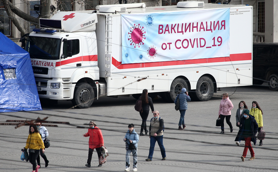 Первый российский регион достиг целевого уровня вакцинации