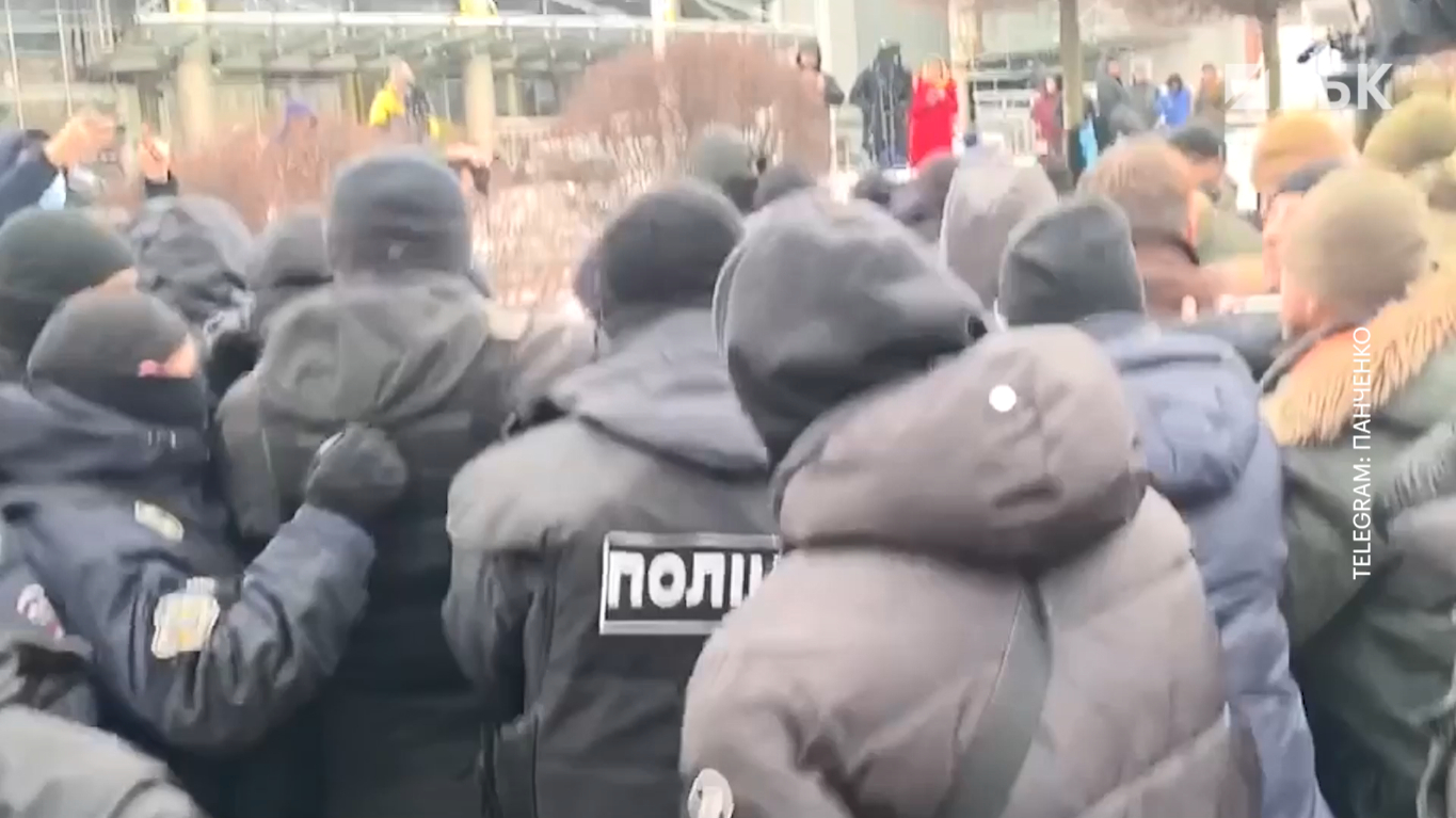 Суд выбрал для Петра Порошенко самую мягкую меру пресечения