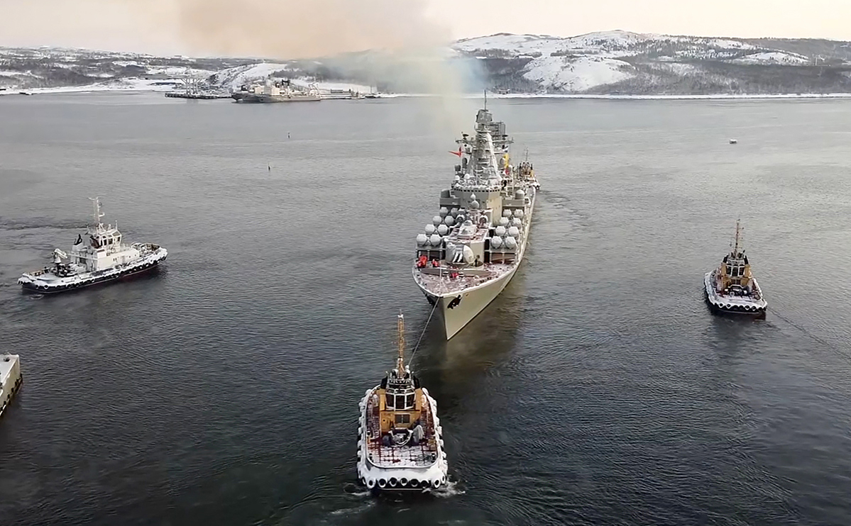 Северный флот отработал поиск подлодок в Норвежском море