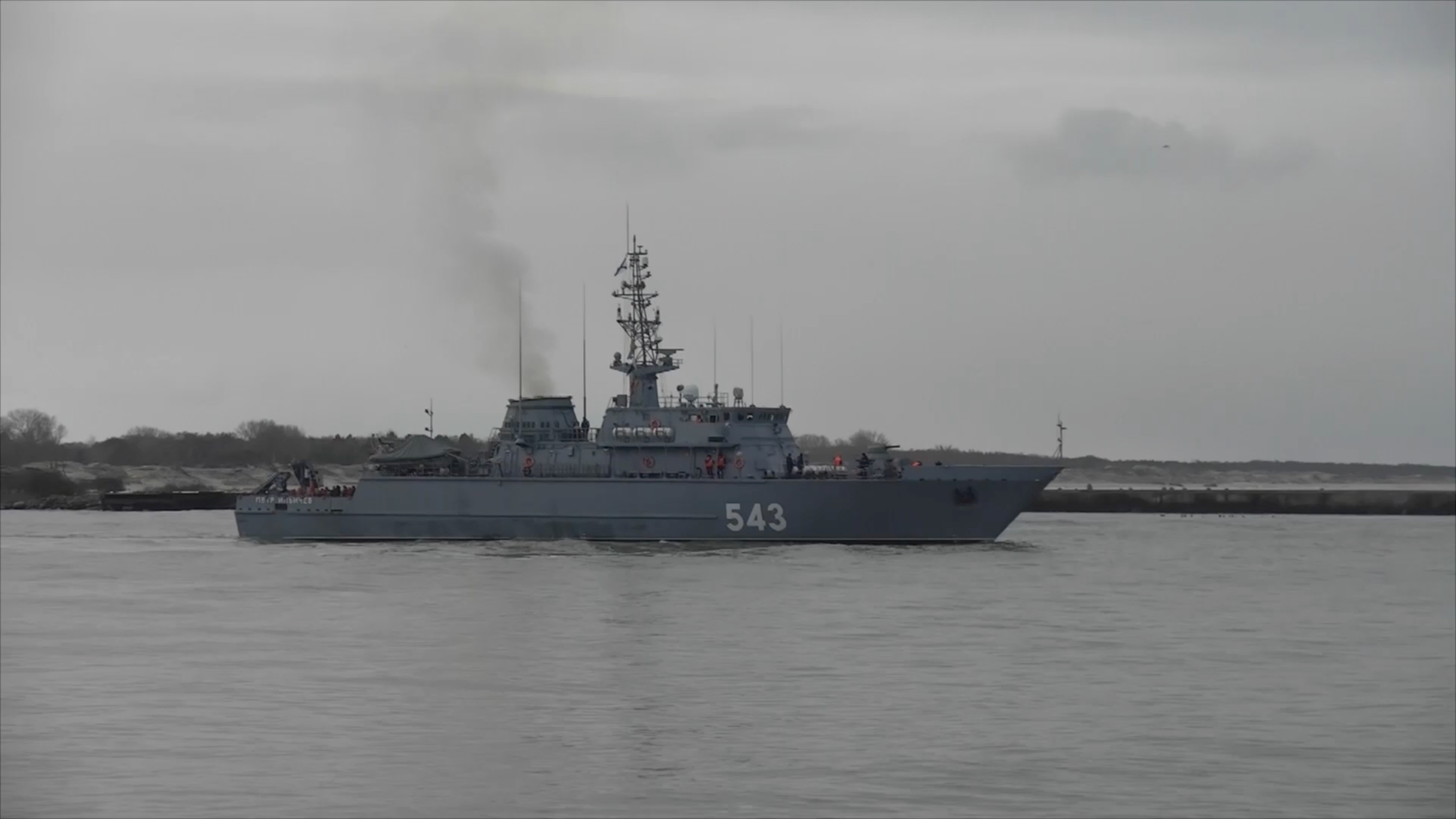 В Балтийское море на учения вышли 20 кораблей ВМФ