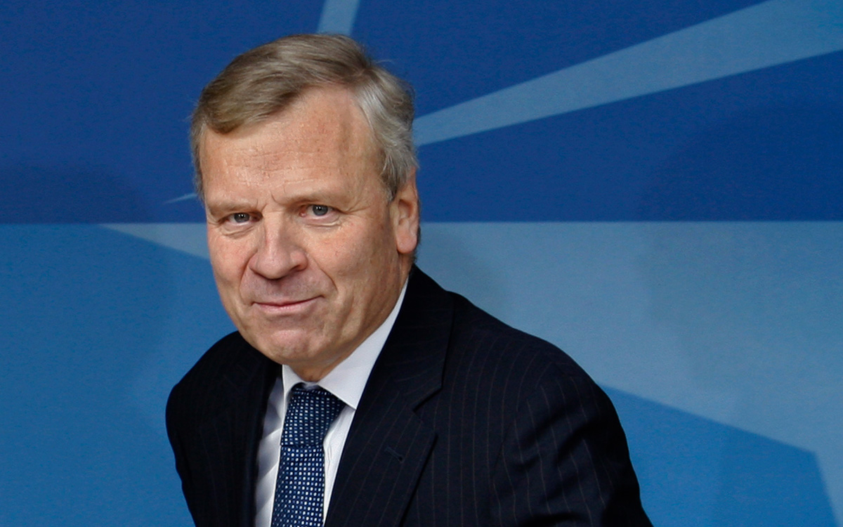 Экс-генсек НАТО предостерег от ошибок из-за уступок Путину по Украине