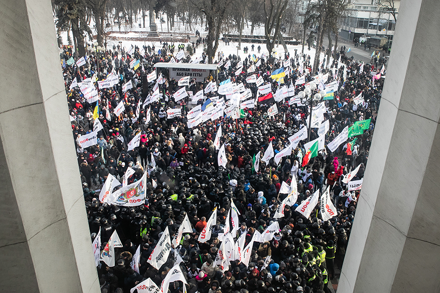 Как прошла акция протеста у здания Рады в Киеве. Фотогалерея