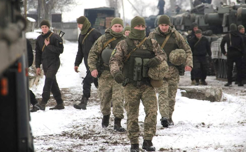В Киеве опровергли планы по вводу войск в Донбасс и Крым